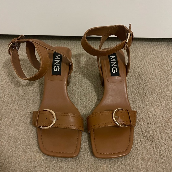 Mango strappy block heels, camel color. - Picture 2 of 3